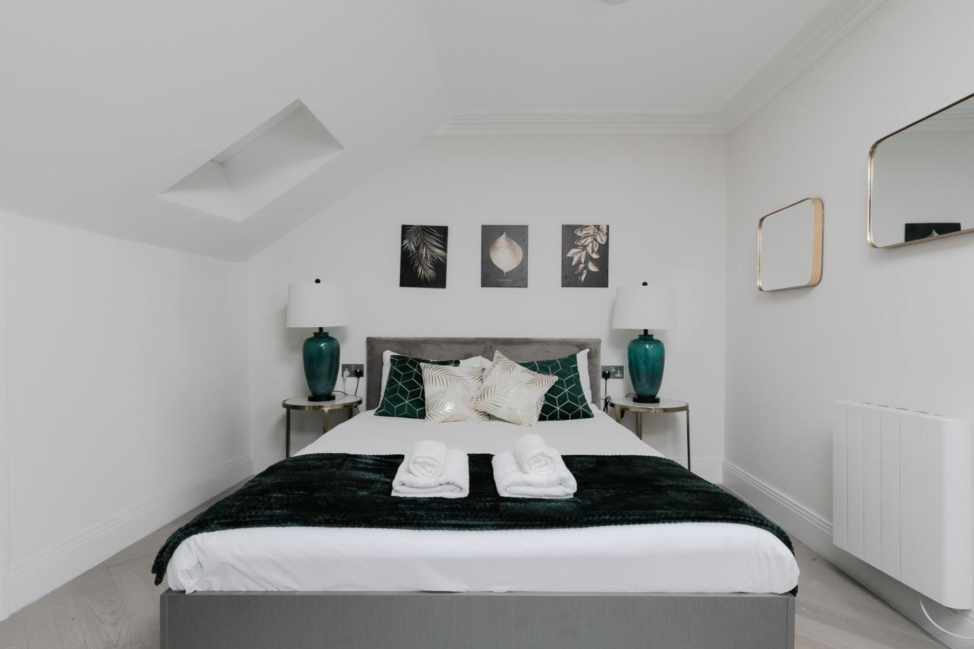 Modern Apartments Near Harrods And The Science Museum 런던 외부 사진